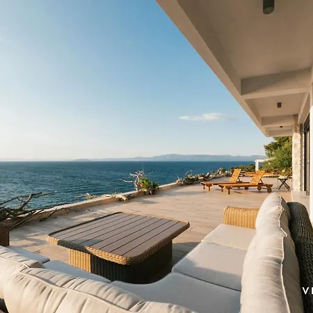 Nora Дом отдыха Палиури