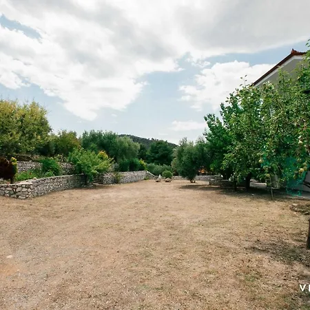 Дом отдыха Nora *